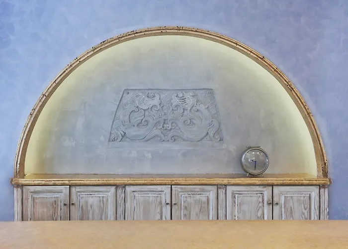 El Greco & 4* Fira (Santorini)