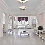 El Greco & Fira (Santorini)