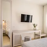 El Greco & 4* Fira (Santorini)